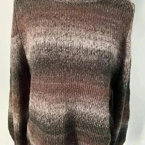 B.P crewneck sweater   - Picture 4 of 5